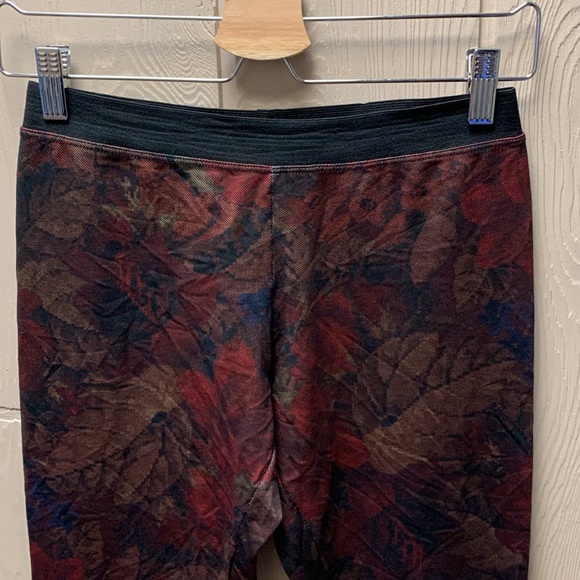 Zara Pants - Picture 3 of 9